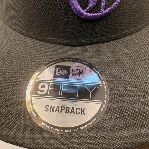 Black and purple New Era cap - Picture 2 of 5